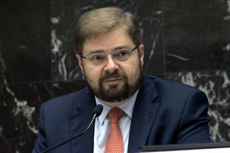 Assembleia Legislativa de Minas vota ainda hoje antecipação de feriados para conter a pandemia