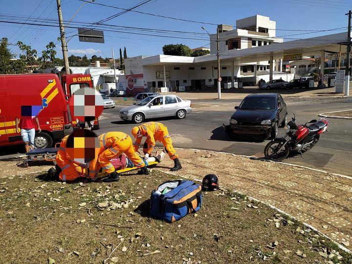 Em Guaxupé, colisão na Conde Ribeiro do Valle deixa uma pessoa ferida