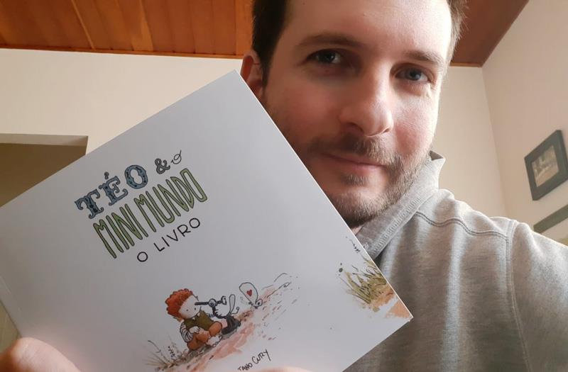 Téo & o Mini Mundo, do guaxupeano Caetano Cury, é vencedor do prêmio Angelo Agostini, na categoria Web quadrinhos