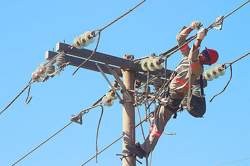 Cemig comunica interrupção de energia elétrica em bairros de Guaxupé nesta terça-feira 