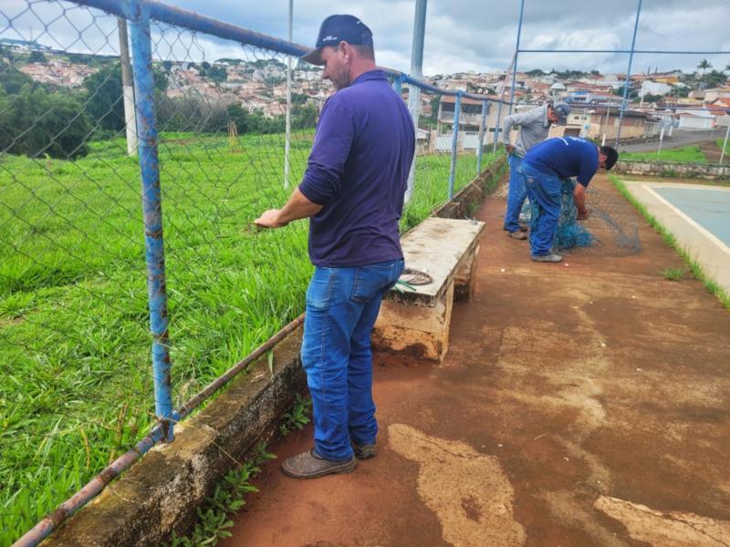 Prefeitura de Guaxupé reinicia manutenção de campos e quadras esportivas