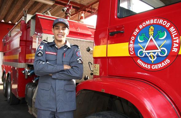 Edital para concurso dos bombeiros é divulgado; remuneração inicial passa de R$ 6 mil