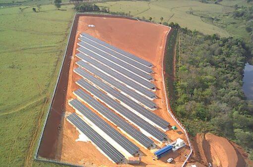 Cooxupé inaugura usina fotovoltaica para geração de energia solar