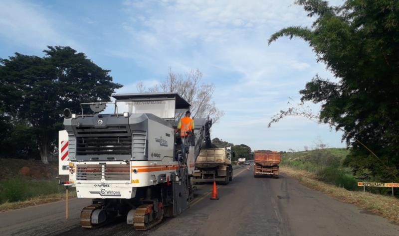 Obras de manutenção do pavimento e conservação das rodovias administradas pela EPR Vias do Café seguem ao longo da semana