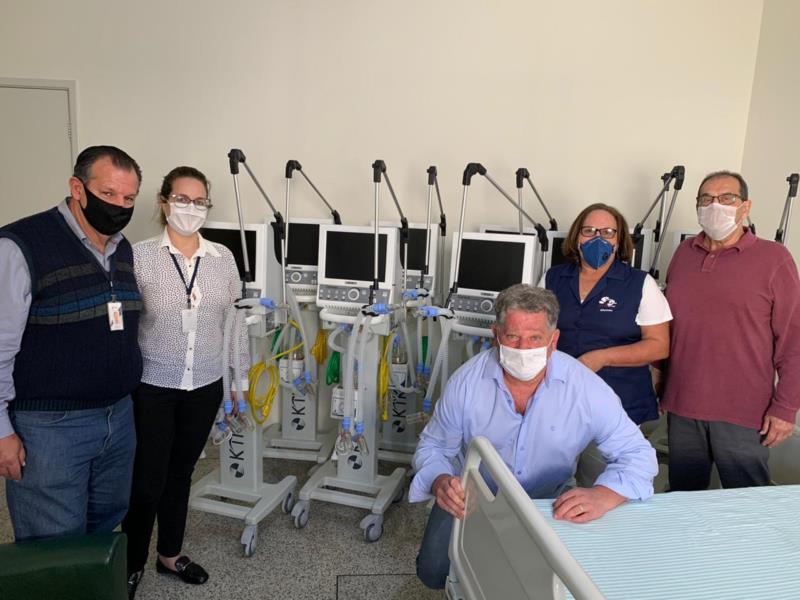 Prefeitura e Santa Casa recebem os 10 novos respiradores para a UTI destinada aos pacientes da Covid-19